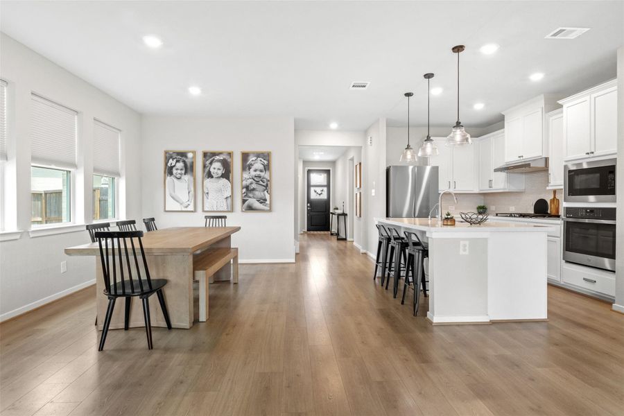 Furnished interior view inside a new home in Raburn Reserve 50s, Tomball (Image 20). Furnished interior view inside a new home in Raburn Reserve 50s, Tomball (Image 20).