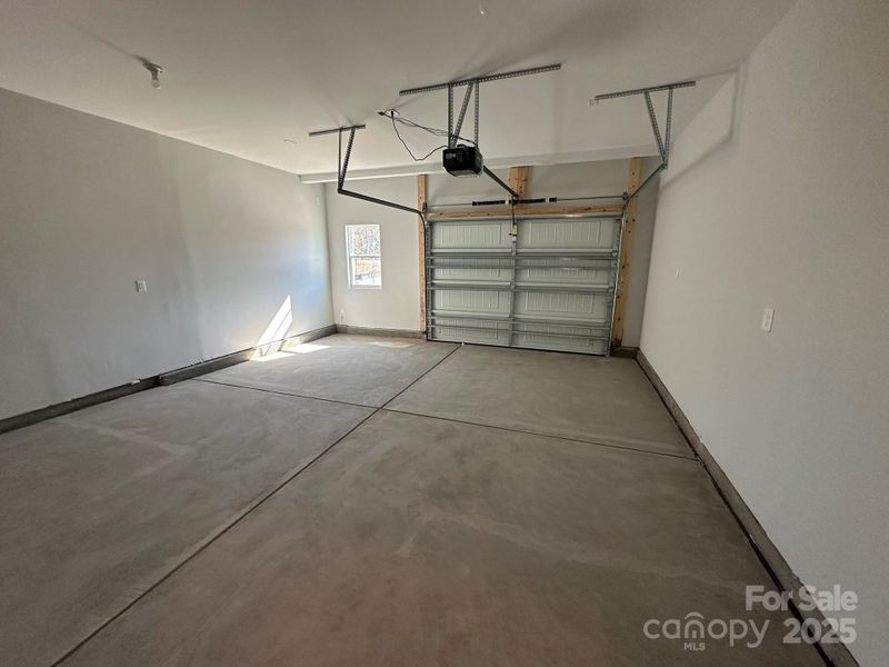 Image 15 of a home in .