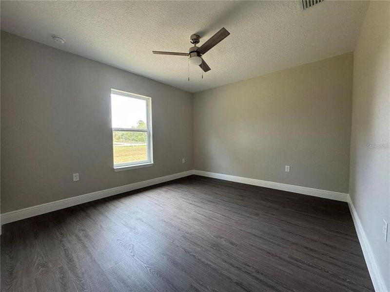 Spacious, unfurnished interior of a new home in , Summerfield (Image 11).