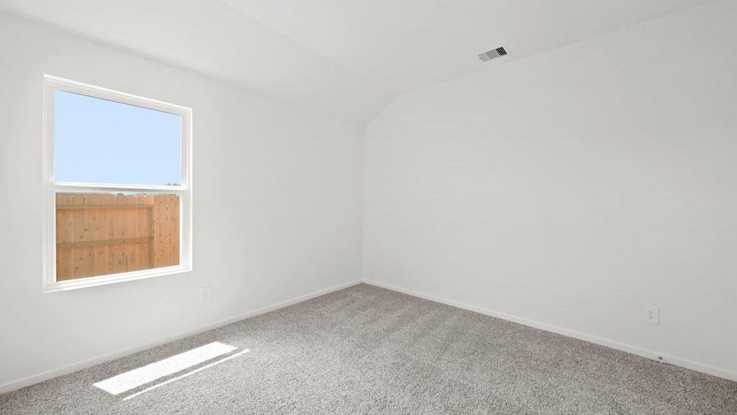 Spacious, unfurnished interior of a new home in Sunterra Lakes, Brookshire (Image 22).