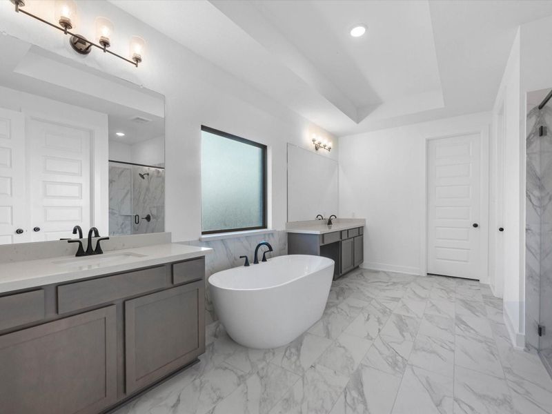 Furnished interior view inside a new home in Sienna, Missouri City (Image 7).