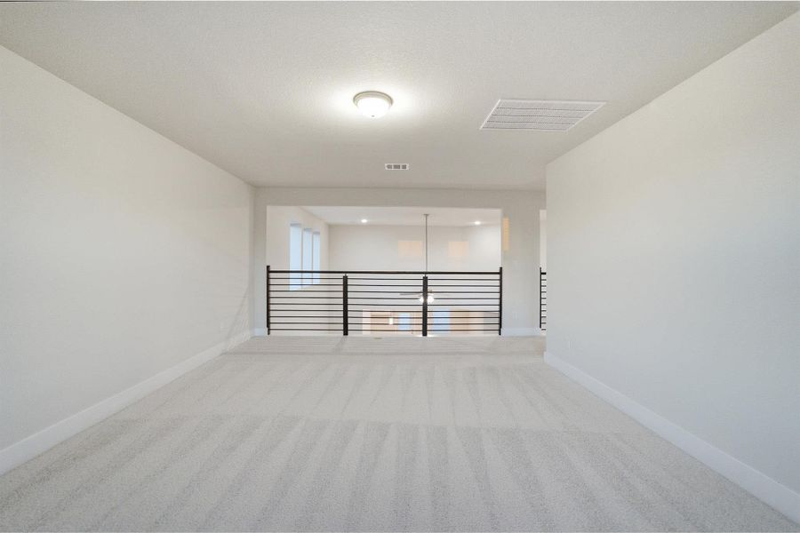 Spacious, unfurnished interior of a new home in Hunters Glen, Jarrell (Image 27).