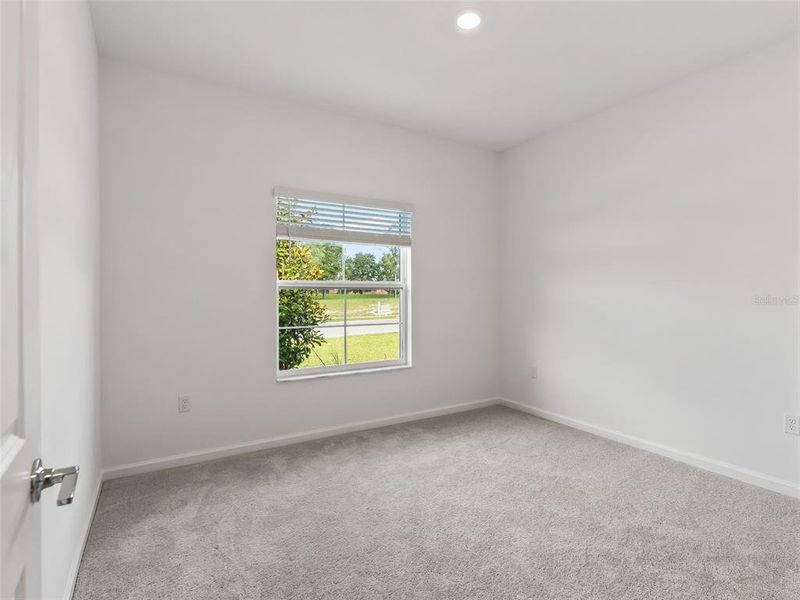 Spacious, unfurnished interior of a new home in Juliette Falls, Dunnellon (Image 22).