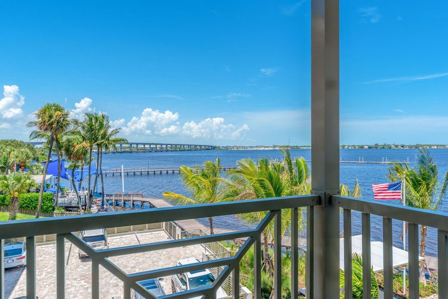 41 SW Seminole Street 305 17