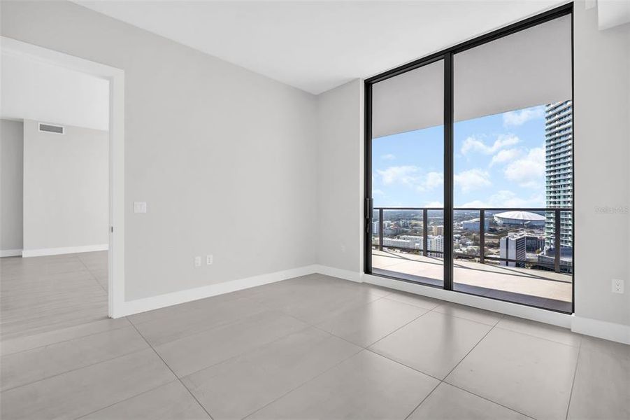 Spacious, unfurnished interior of a new home in , St. Petersburg (Image 49). Spacious, unfurnished interior of a new home in , St. Petersburg (Image 49).