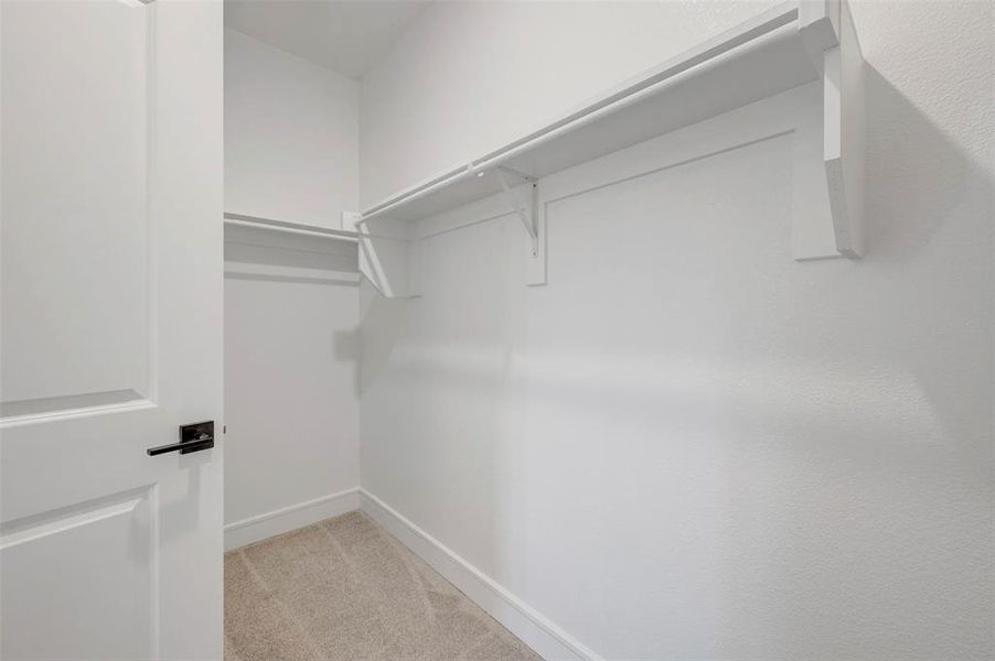 Spacious, unfurnished interior of a new home in Timberbrook, Justin (Image 15).