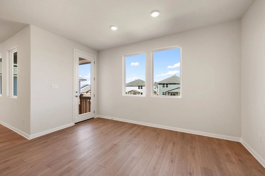 Spacious, unfurnished interior of a new home in Cannon Ranch, Dripping Springs (Image 34).