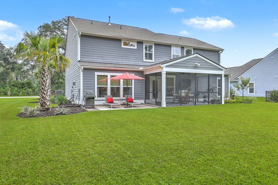 Exterior details and patio area of a home in Sea Island Preserve, Johns Island (Image 4).