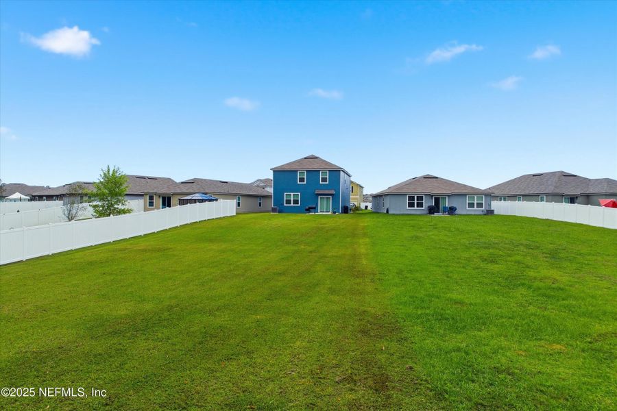 Image 33 of a home in Cross Creek Express. Image 33 of a home in Cross Creek Express.
