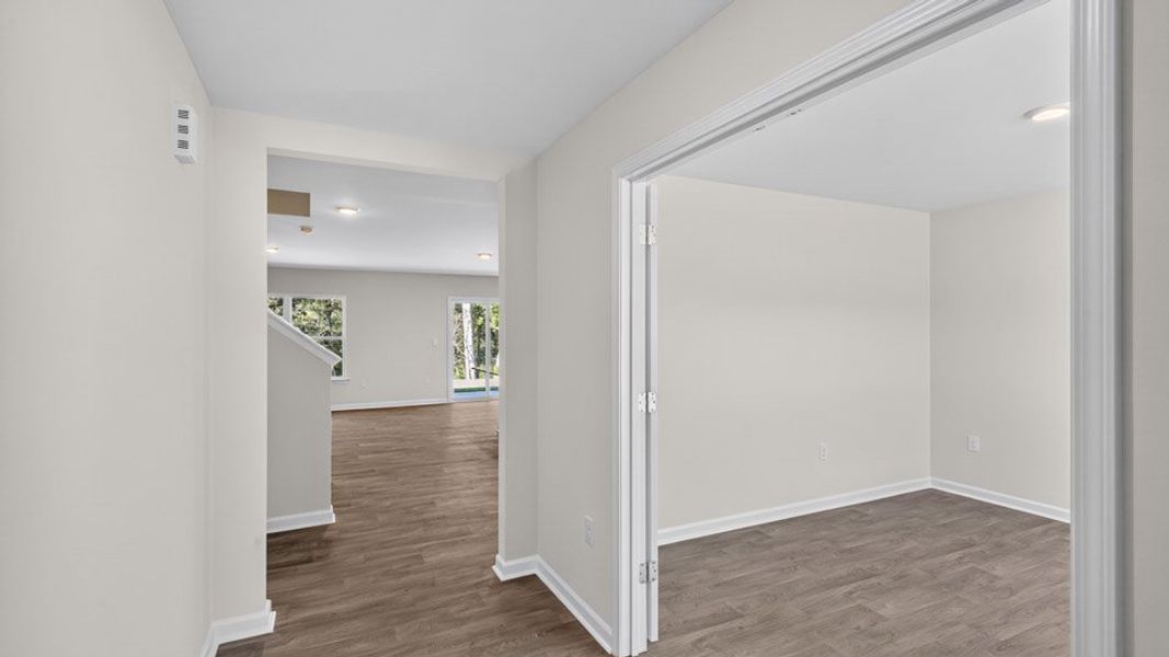 Spacious, unfurnished interior of a new home in Olive Branch, Clayton (Image 18).