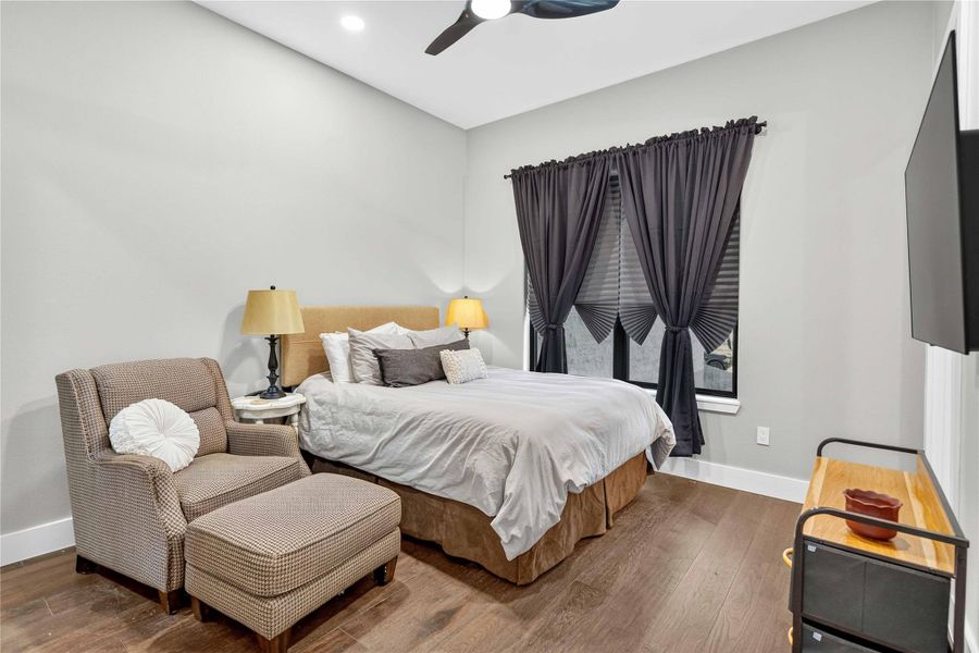 Furnished interior view inside a new home in , Marble Falls (Image 17).