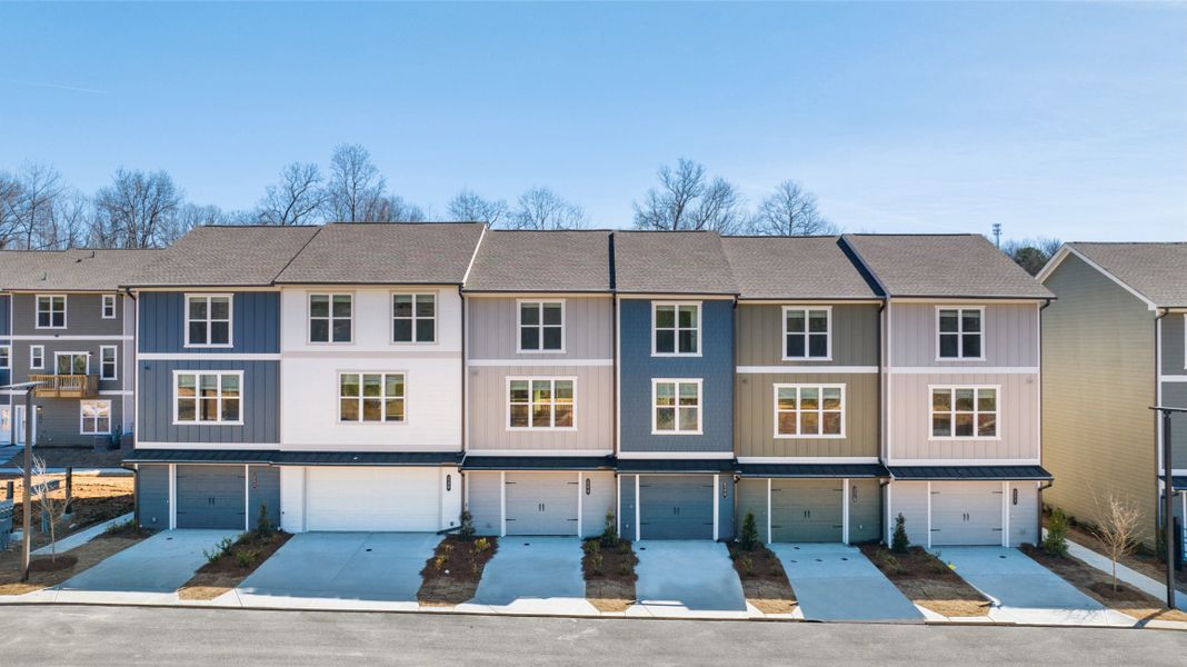 Community amenities in Asbury Oak, Chattanooga (Image 15).