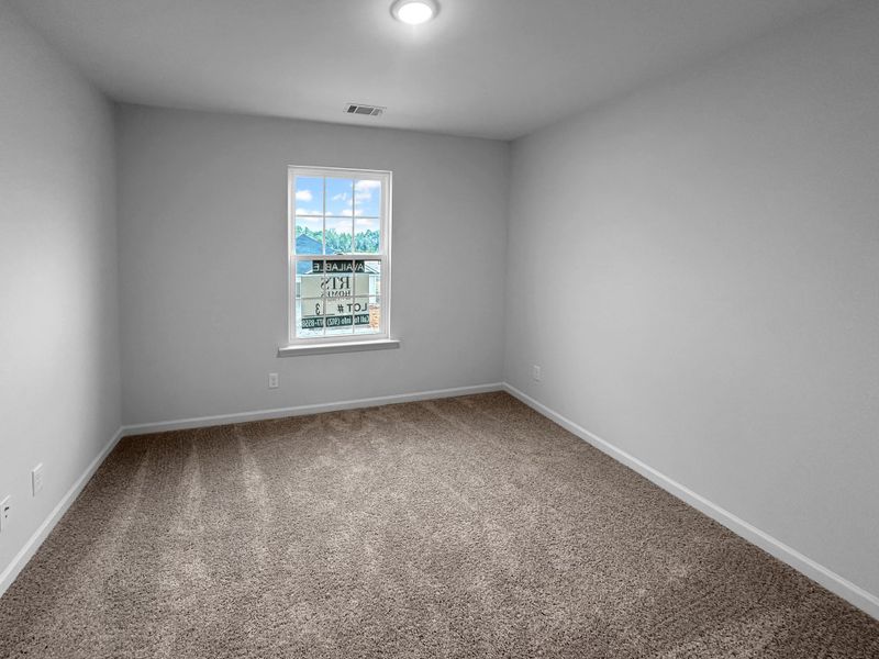 Spacious, unfurnished interior of a new home in Grand Reserve, Hinesville (Image 15).