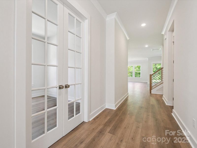 Image 42 of a home in North Creek Village.