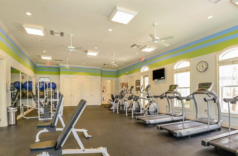 Community amenities in Grand Palm, Venice (Image 5).