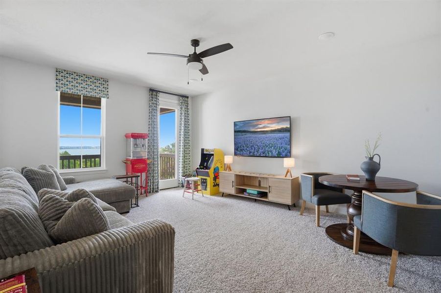Furnished interior view inside a new home in , Rowlett (Image 25).