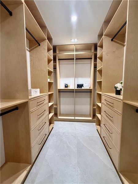 Furnished interior view inside a new home in , Dunwoody (Image 55).