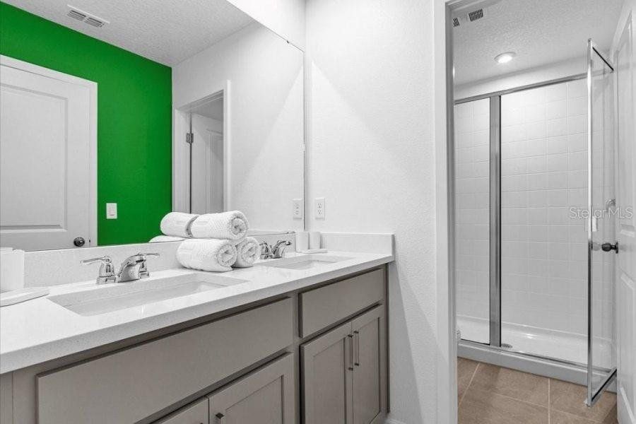 Furnished interior view inside a new home in , Kissimmee (Image 25).