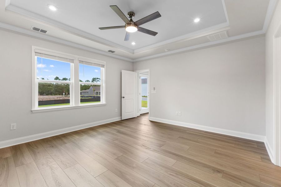 Spacious, unfurnished interior of a new home in Solserra, Shallotte (Image 18).