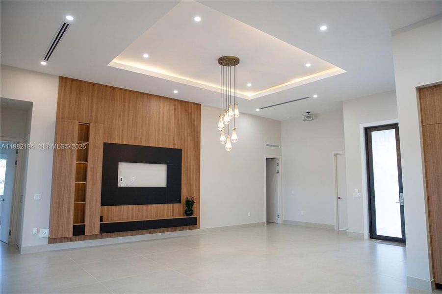 Spacious, unfurnished interior of a new home in , Miami (Image 21).