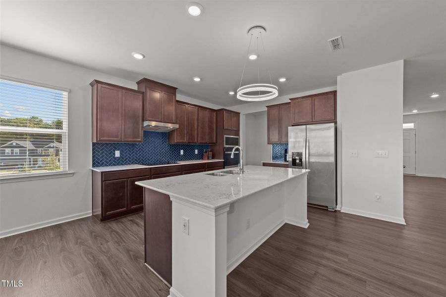 25-web-or-mls-VB4A0649