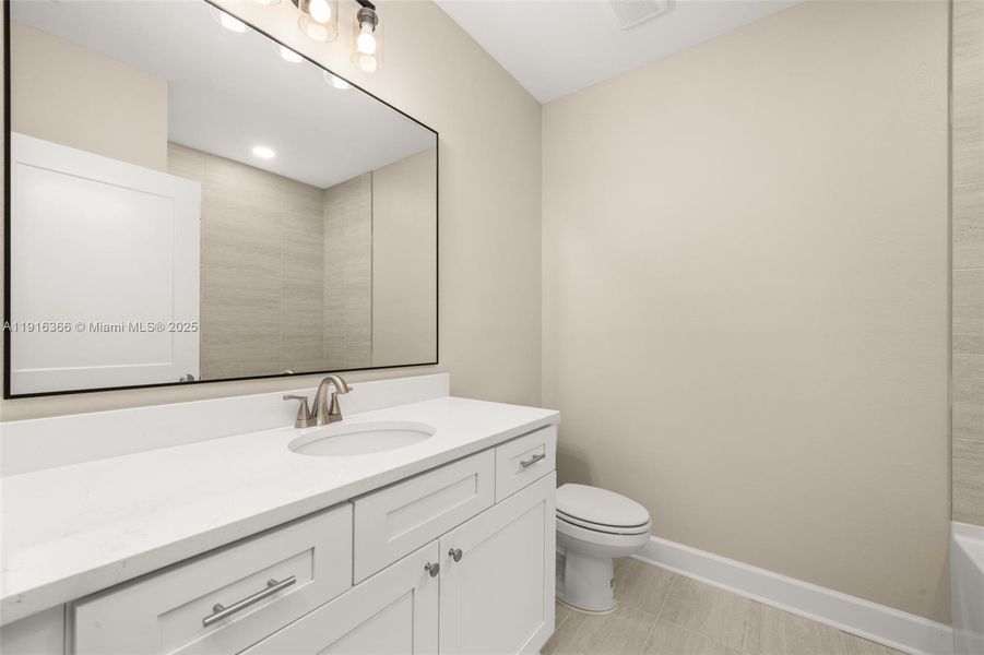 Image 37 of a home in .