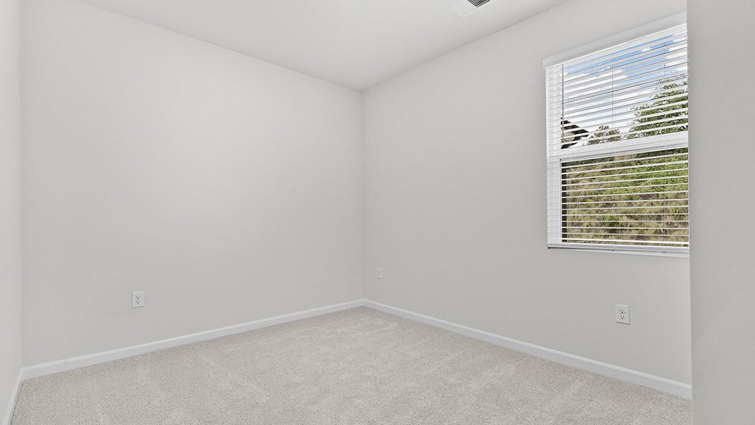 Spacious, unfurnished interior of a new home in Bellemeade Landing, Augusta (Image 26).