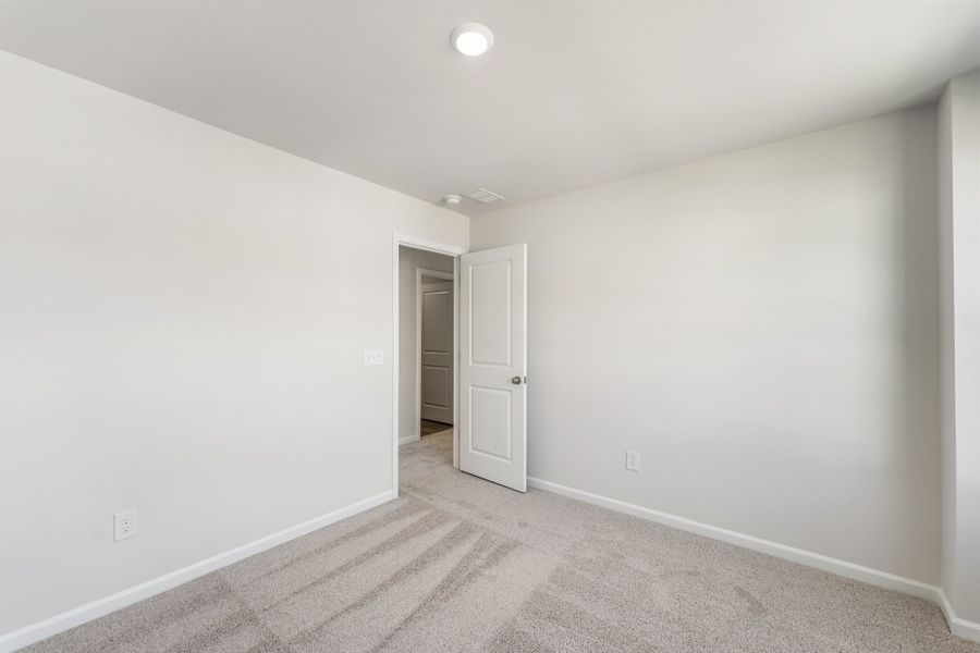 Spacious, unfurnished interior of a new home in Mayfair Village, Spartanburg (Image 26).