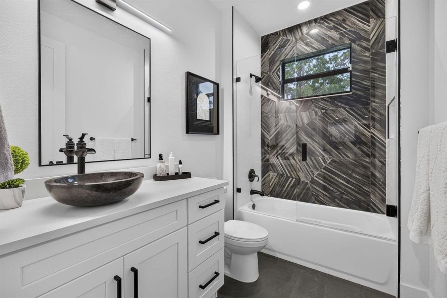 17515 Bath 17515 Bath