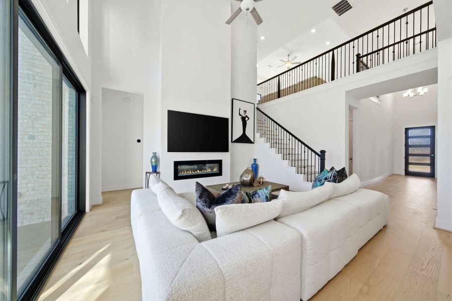 Furnished interior view inside a new home in Sienna, Missouri City (Image 31).