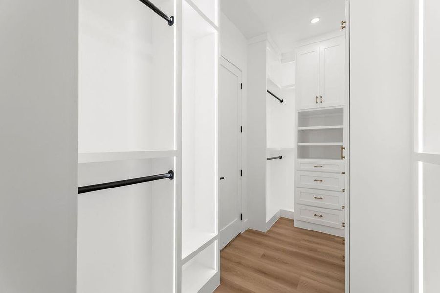 Image 34 of a home in .