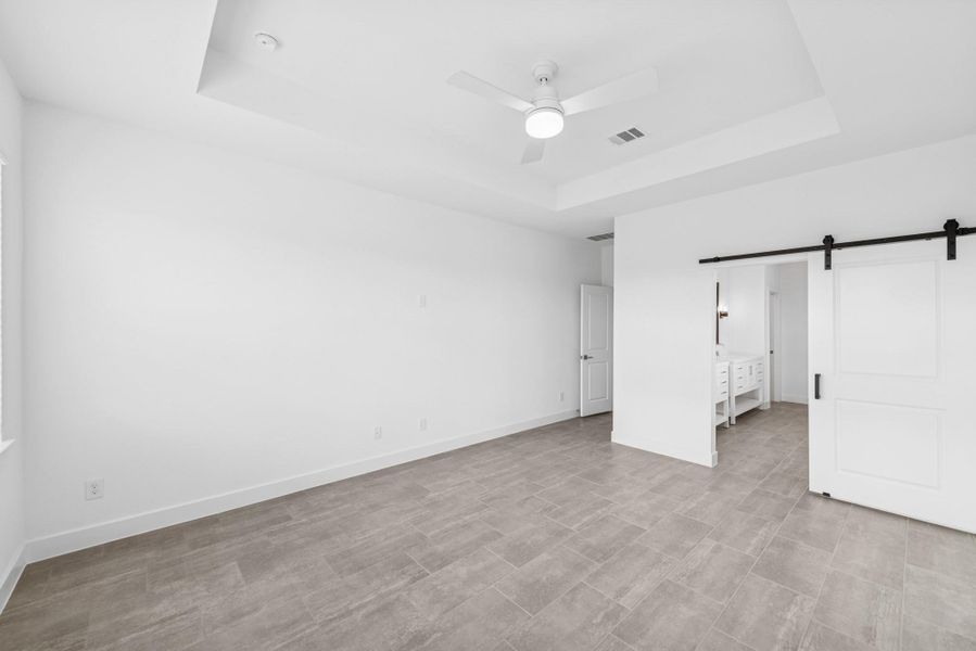 Private primary suite