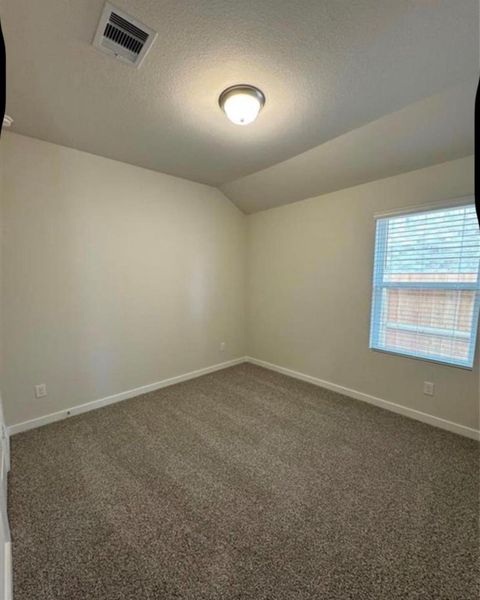 Spacious, unfurnished interior of a new home in Wall Street Village, Richmond (Image 14).