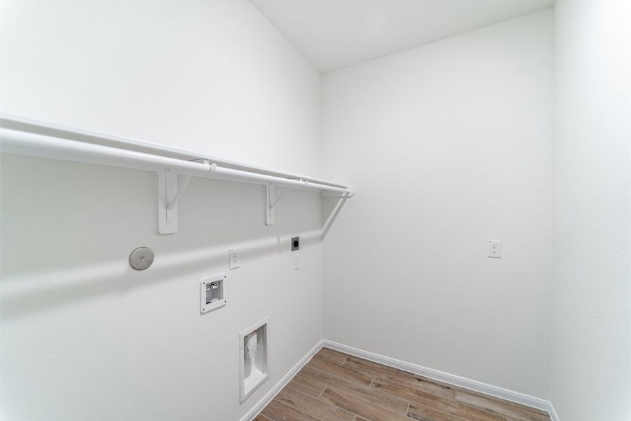 Spacious, unfurnished interior of a new home in Harvest Pointe, Needville (Image 37).