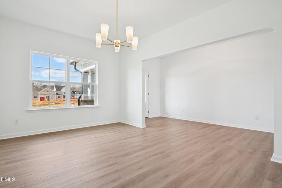 7-web-or-mls-N Stonemill Trl-S1212-007