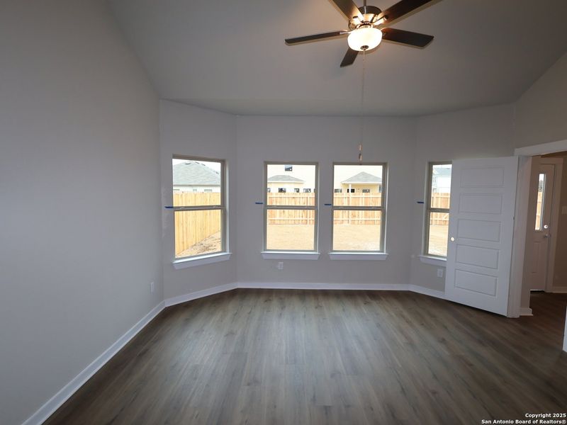 Spacious, unfurnished interior of a new home in Winding Brook, San Antonio (Image 28). Spacious, unfurnished interior of a new home in Winding Brook, San Antonio (Image 28).