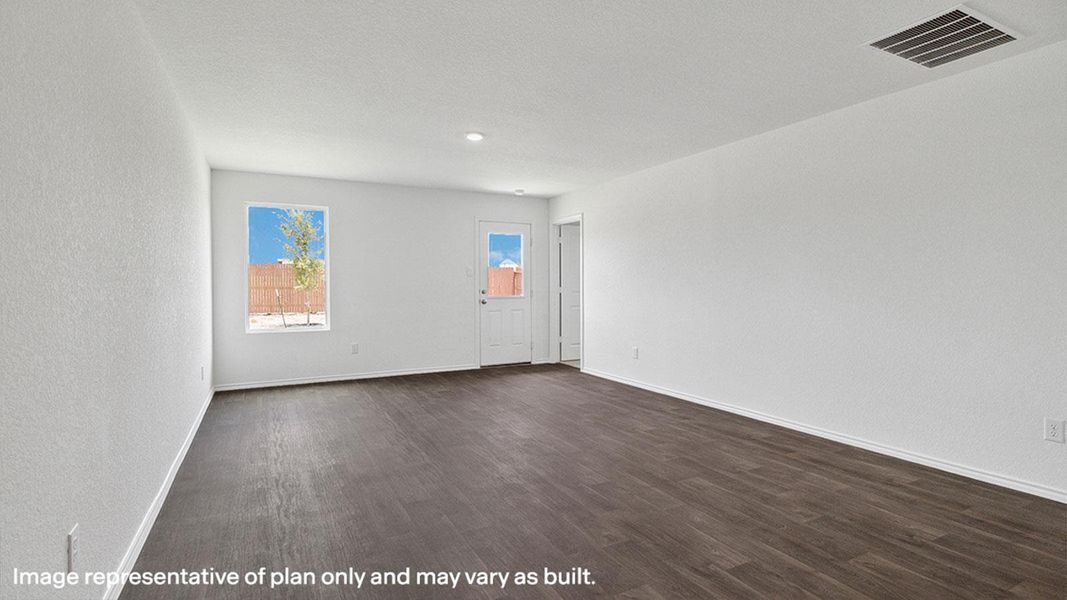 Spacious, unfurnished interior of a new home in Ladera, Luling (Image 11).