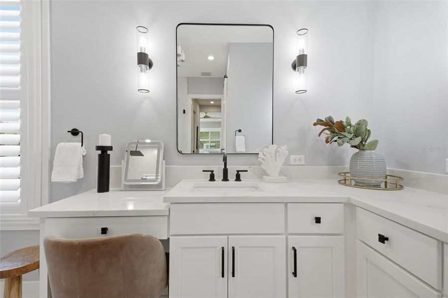 Furnished interior view inside a new home in , Tarpon Springs (Image 16).
