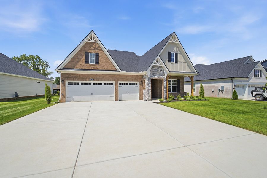 Front exterior of a new home in Dorris Farm, White House, TN, highlighting curb appeal (Image 27).