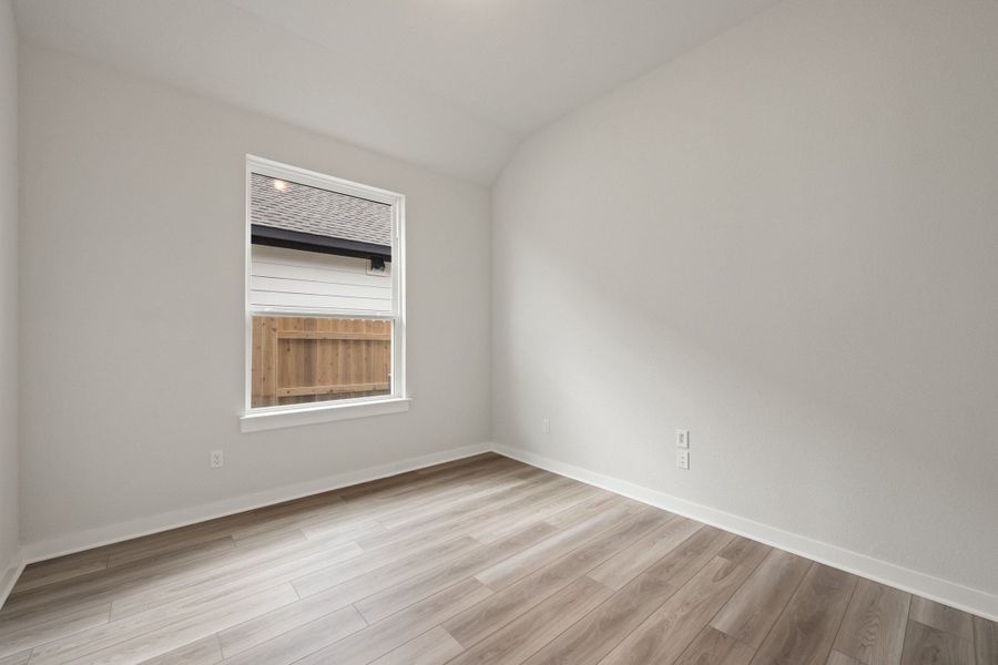 Spacious, unfurnished interior of a new home in Lagos Reserve, Manor (Image 34).