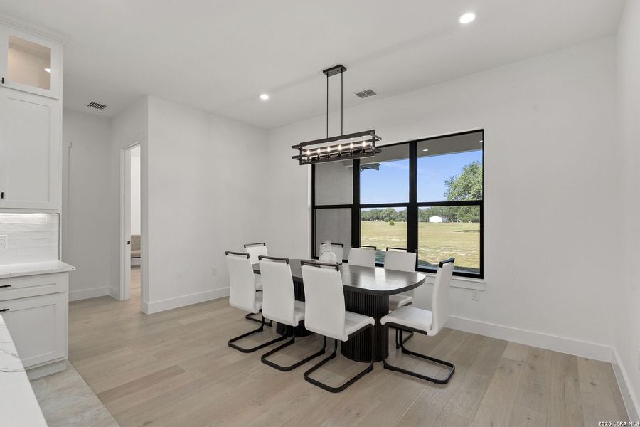 Furnished interior view inside a new home in , Bandera (Image 7).
