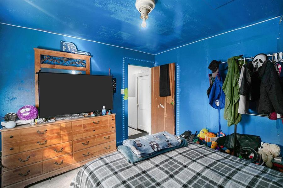 Furnished interior view inside a new home in , Hillsboro (Image 7).