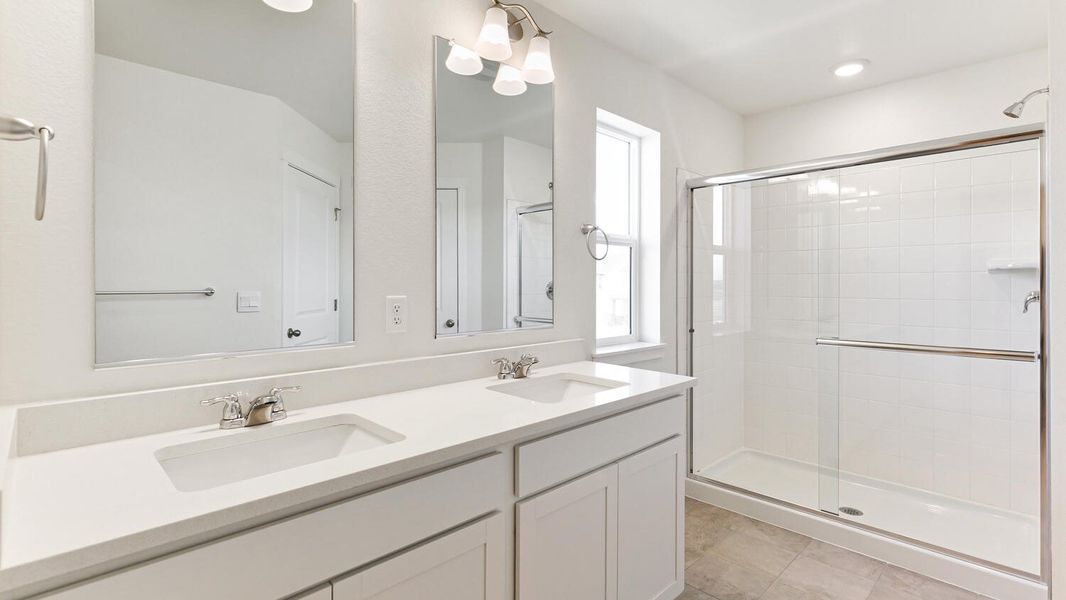 Furnished interior view inside a new home in Vista Meadows, Fort Lupton (Image 5).