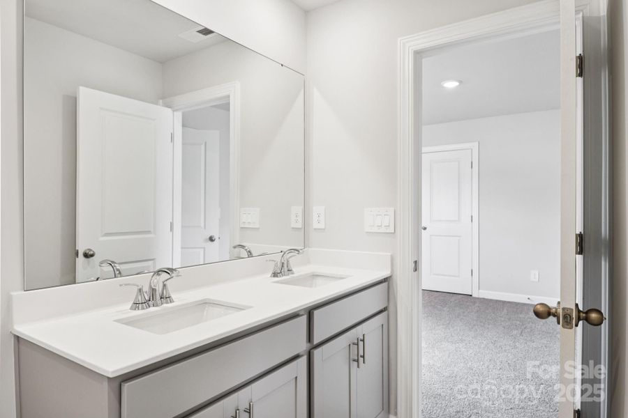 Photo is not of the actual home but is an inspirational photo of builder’s model home and may depict options, furnishings, and/or decorator features that are not included. Photo is not of the actual home but is an inspirational photo of builder’s model home and may depict options, furnishings, and/or decorator features that are not included.