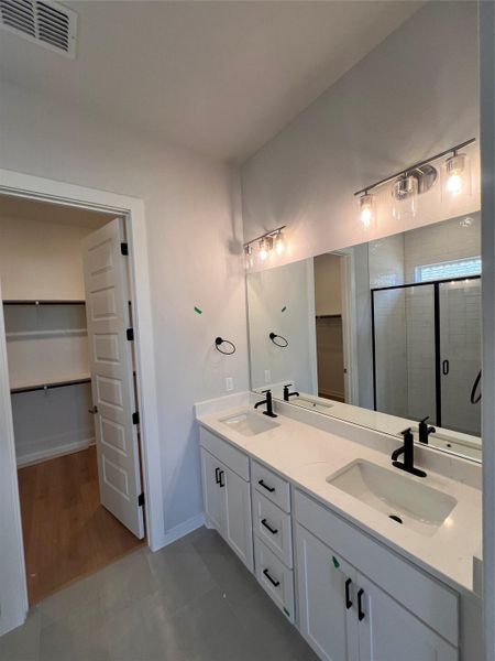 Furnished interior view inside a new home in Estancia West, Manchaca (Image 10). Furnished interior view inside a new home in Estancia West, Manchaca (Image 10).