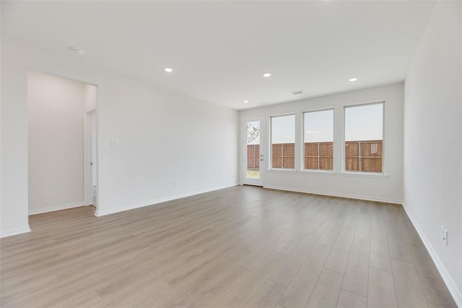 Spacious, unfurnished interior of a new home in Spiritas Ranch, Little Elm (Image 11). Spacious, unfurnished interior of a new home in Spiritas Ranch, Little Elm (Image 11).
