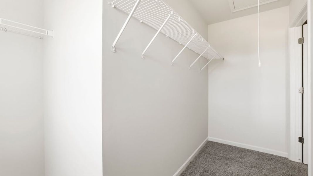 Spacious, unfurnished interior of a new home in Seneca Falls, Seneca (Image 25).