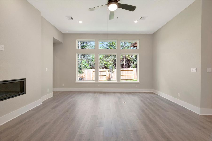 Spacious, unfurnished interior of a new home in The Woodlands Hills - Premier Collection, Willis (Image 39). Spacious, unfurnished interior of a new home in The Woodlands Hills - Premier Collection, Willis (Image 39).