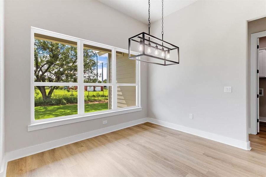 Spacious, unfurnished interior of a new home in , Marble Falls (Image 21).