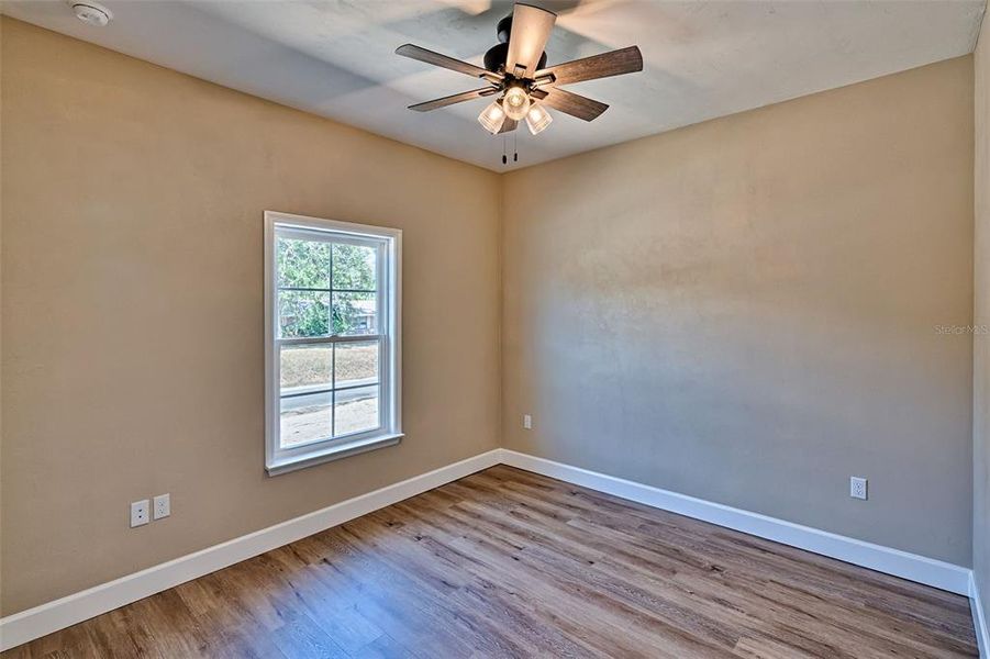 Spacious, unfurnished interior of a new home in , Keystone Heights (Image 19).